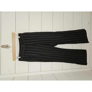 EP Pro size 6 black with gold stripes golf pants